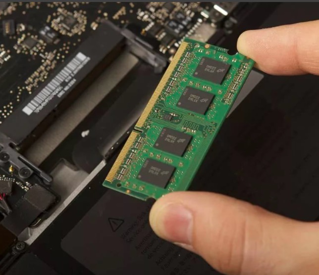Замена оперативной памяти на ноутбуке Замена оперативной памяти на ноутбуке в районе Гольяново города Москвы