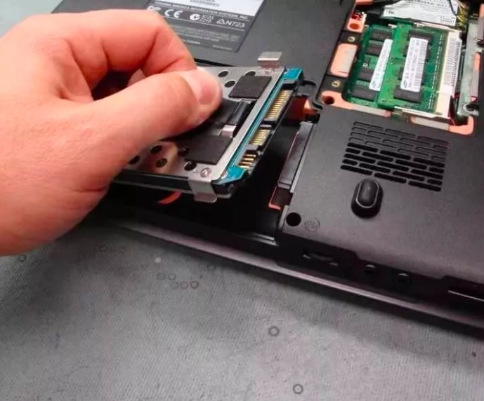 Замена жесткого диска на ноутбуке в районе Гольяново города Москвы